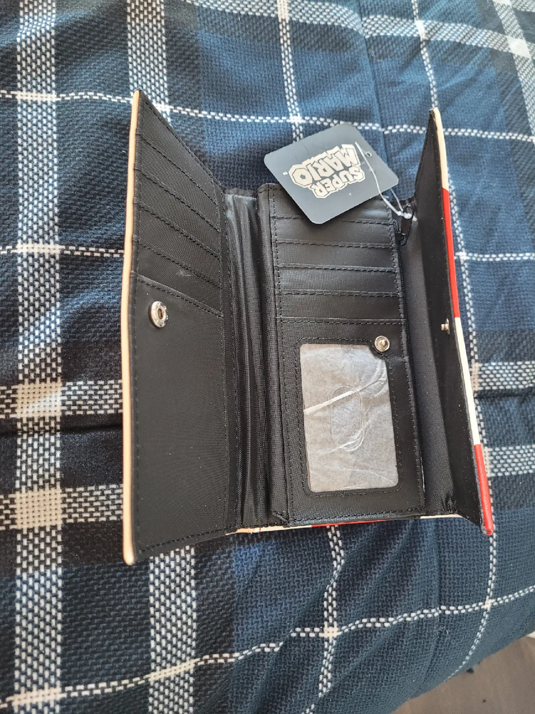 BNWT Super Mario Mushroom Wallet image indicator(3)