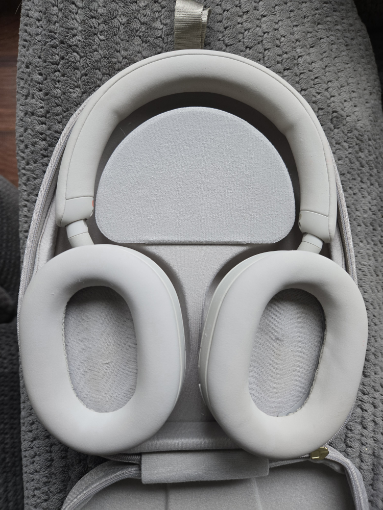 Sony WH1000XM5 Wireless Noise Cancelling Headphones - photo 2