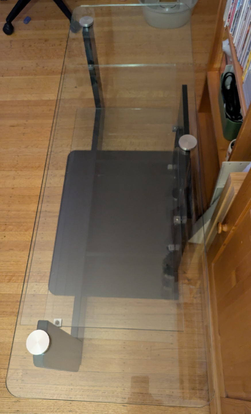 Free TV Stand - photo 4