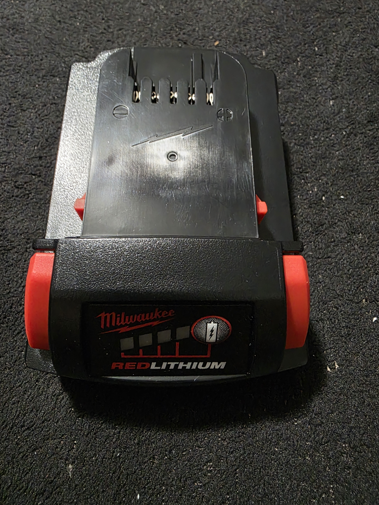 Milwaukee M18 REDLITHIUM CP1.5 Battery Pack - photo 2