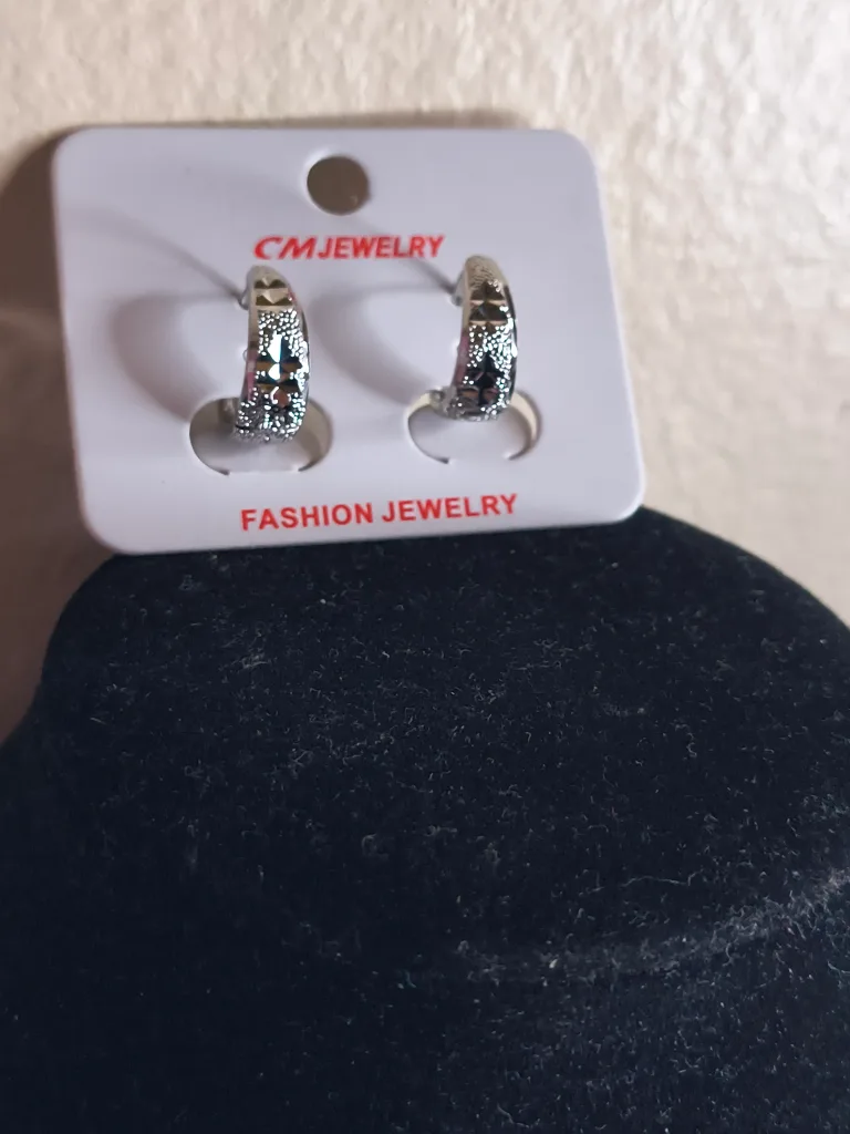 CM Jewelry Fashion Earrings thumbnail