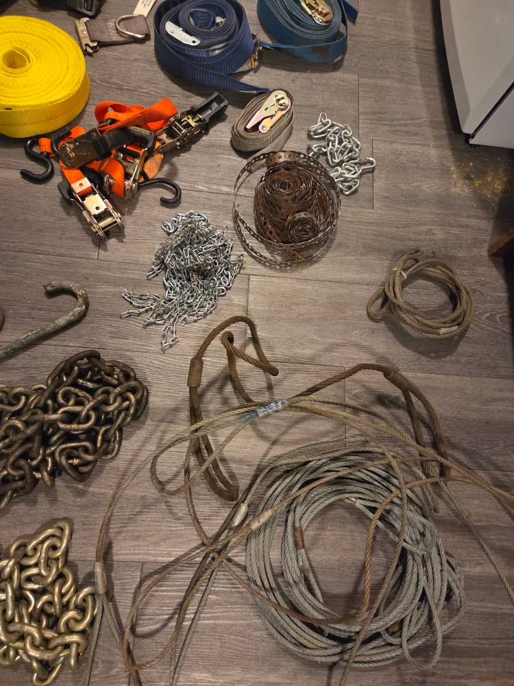 Assorted Tie Down Straps & Chains image indicator(5)