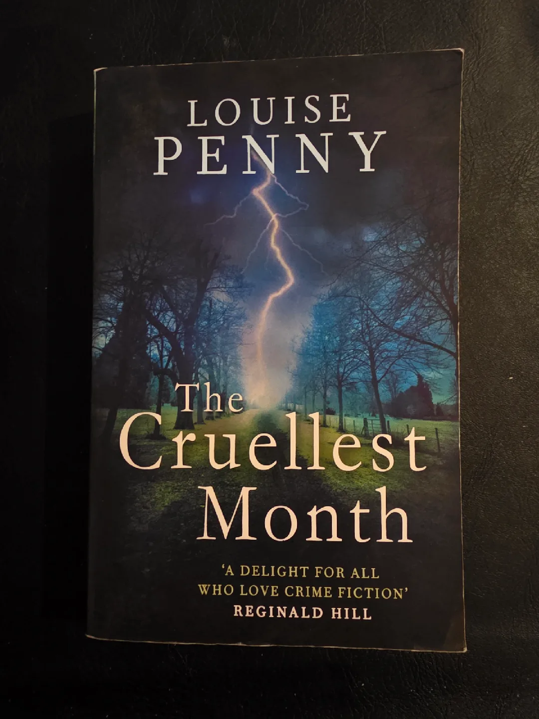 Louise Penny - Chief Inspector Gamache Novels image indicator(4)