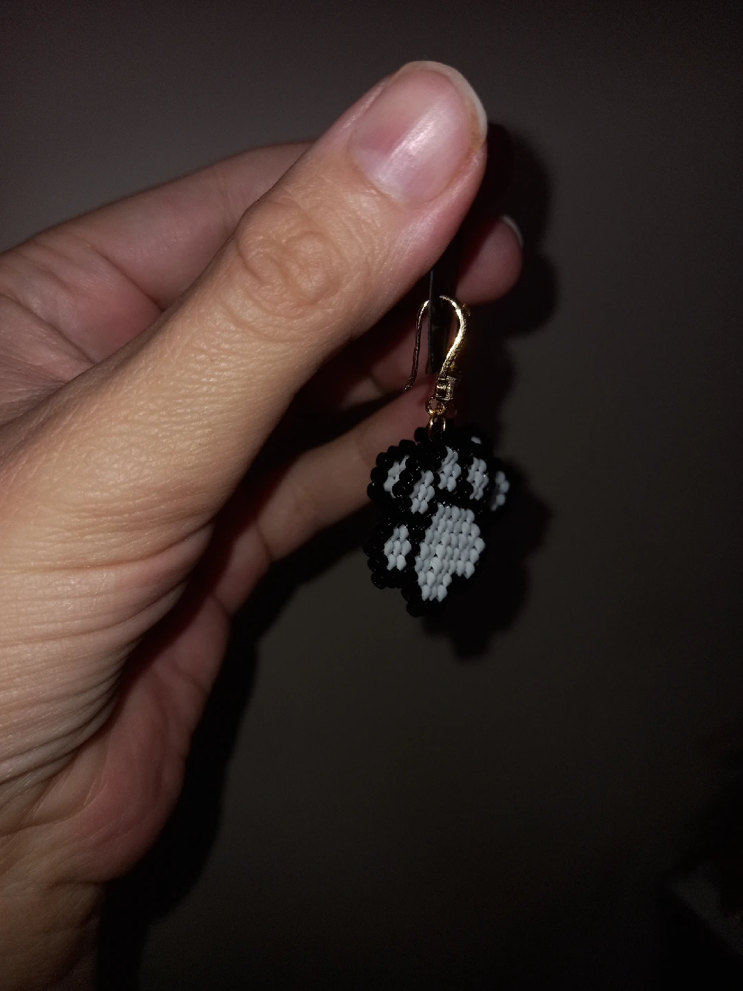 Paw Print Beaded Earrings - photo 5