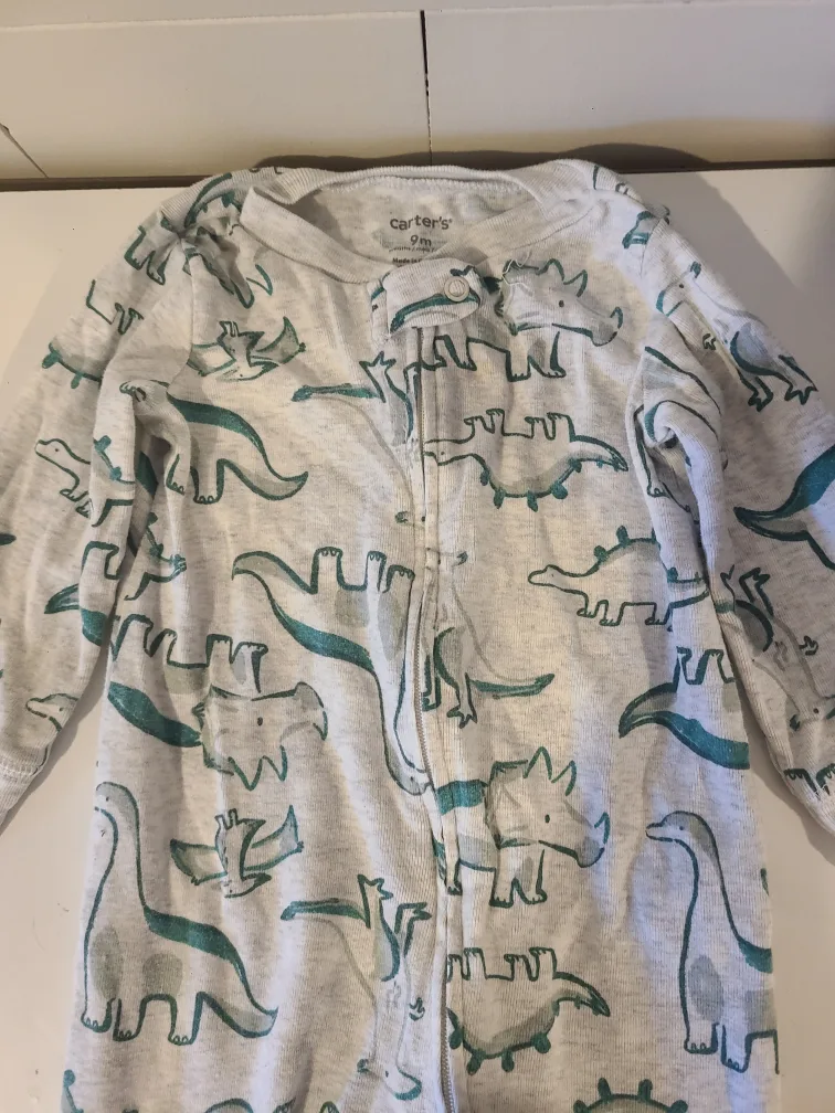 6 Baby Sleepers - 9 months image indicator(5)