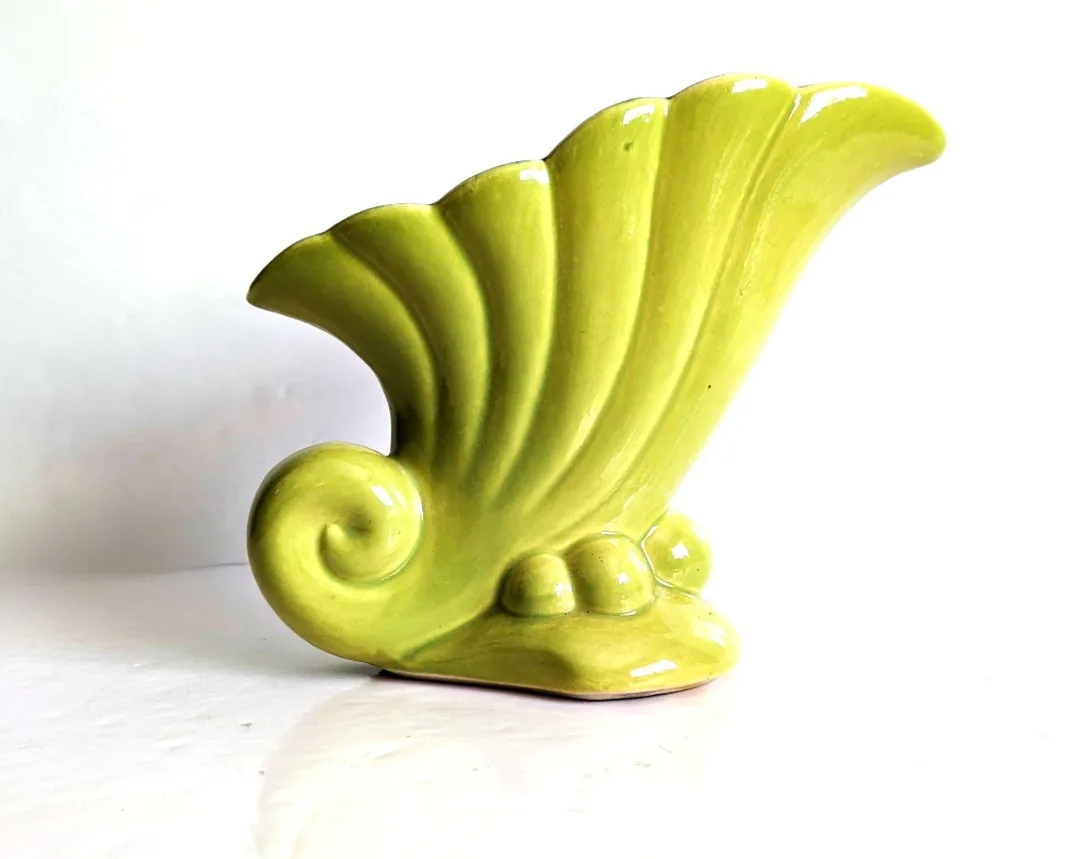 Beauceware Pottery ~ Segmented Cornucopia Flower Vase thumbnail