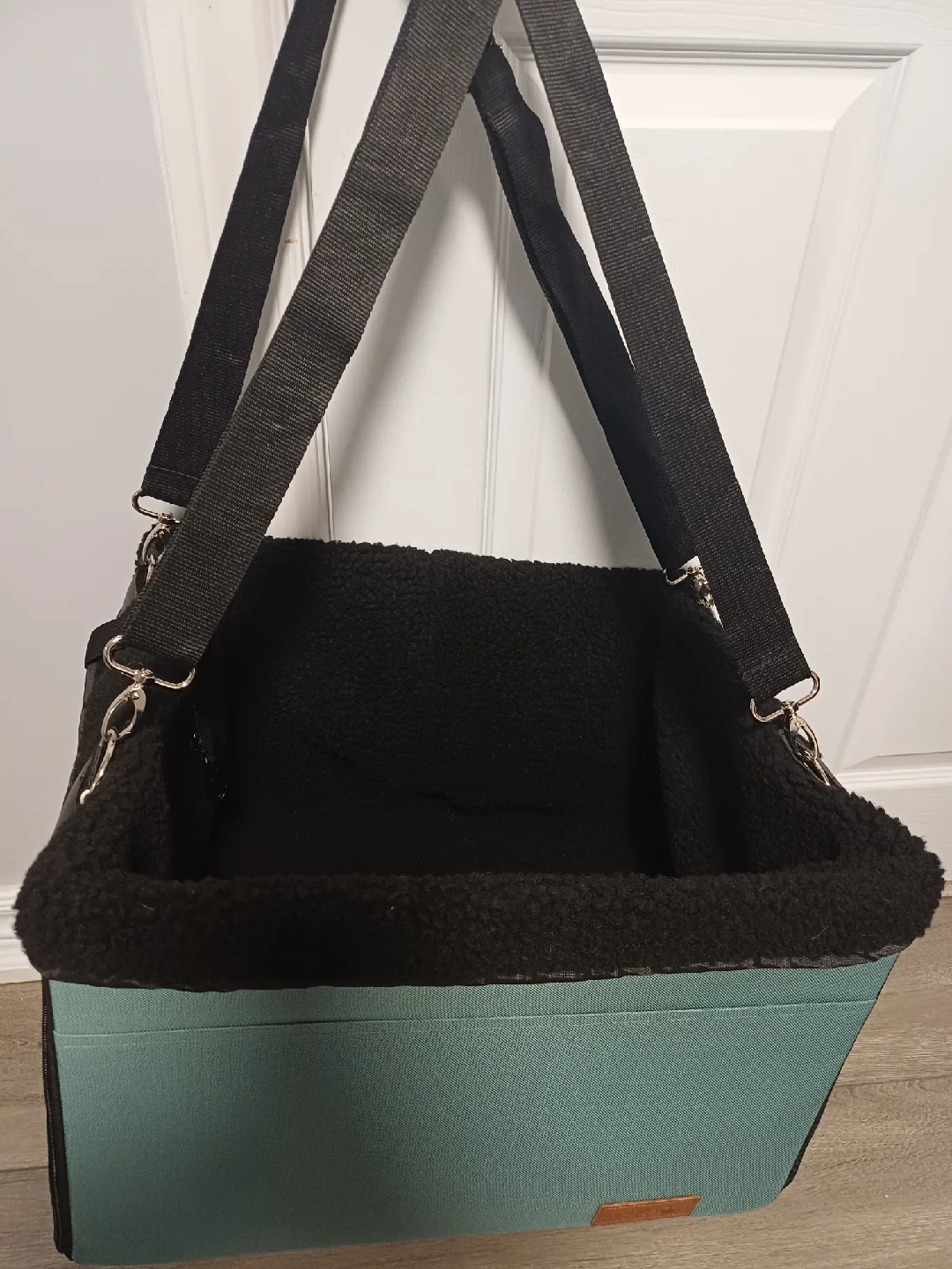 Apollo Walker Dog Booster  Car Seat Carrier image indicator(6)