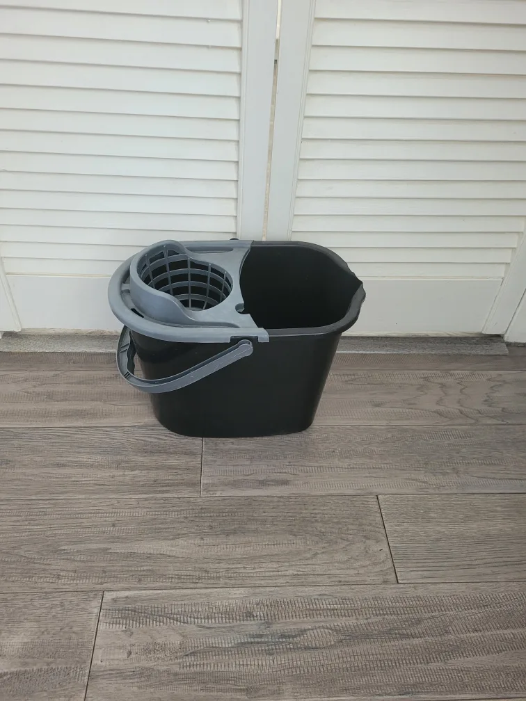 Small Mop Bucket thumbnail