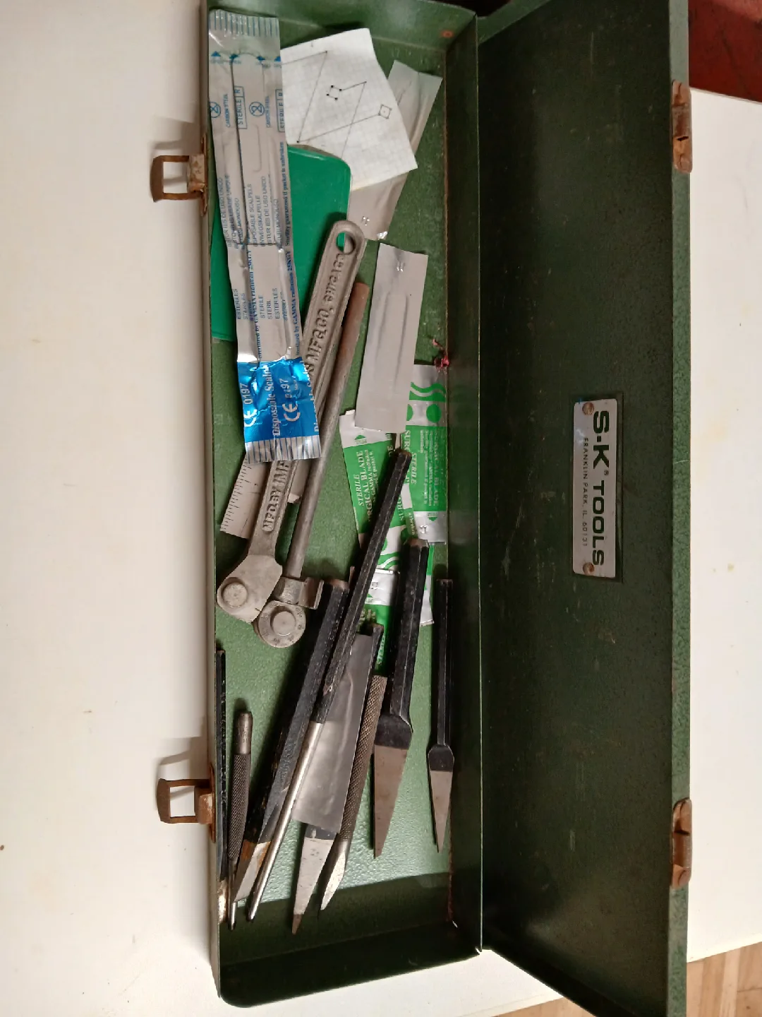 S-K Tools Metal Tool Box image indicator(2)