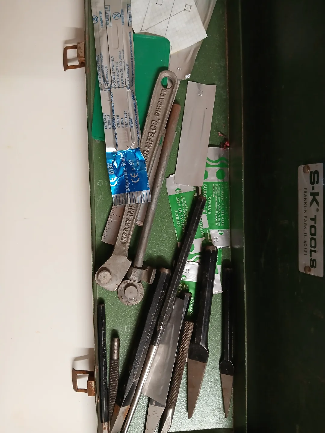 S-K Tools Metal Tool Box image indicator(3)