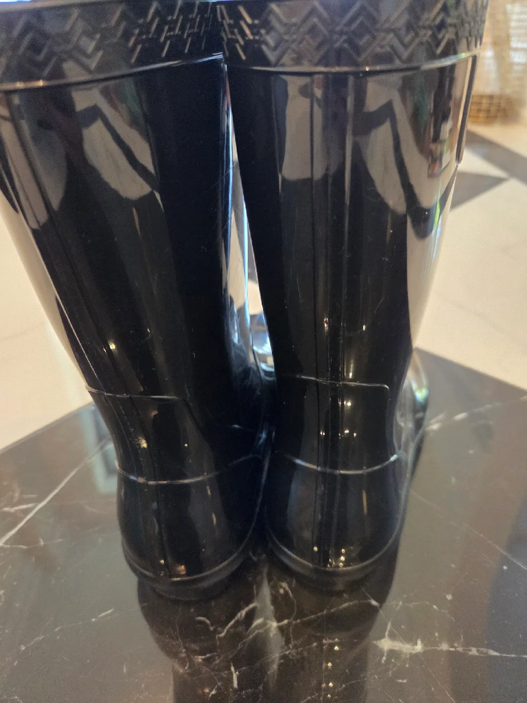 UGG Black Rain Boots - Size 2 (Kids) image indicator(5)