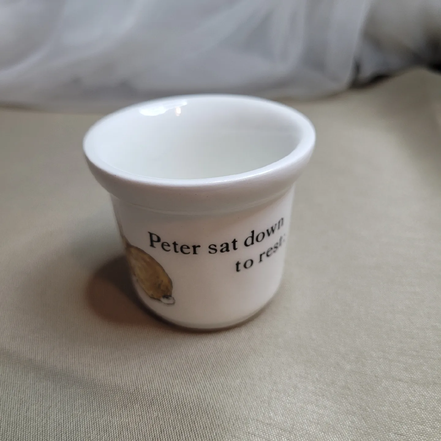 Vintage Wedgwood Peter Rabbit Egg Cup etc. England image indicator(10)