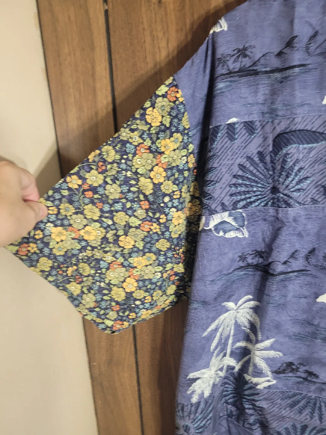 Tommy Bahama XL Silk Blend Shirt image indicator(2)