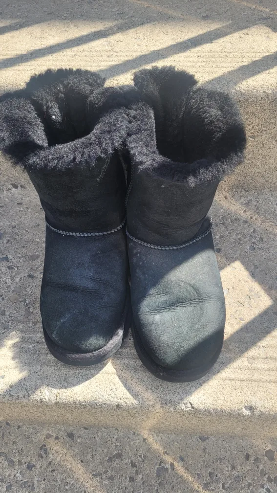 UGG Australia Black Boots with Bow Detail image indicator(2)