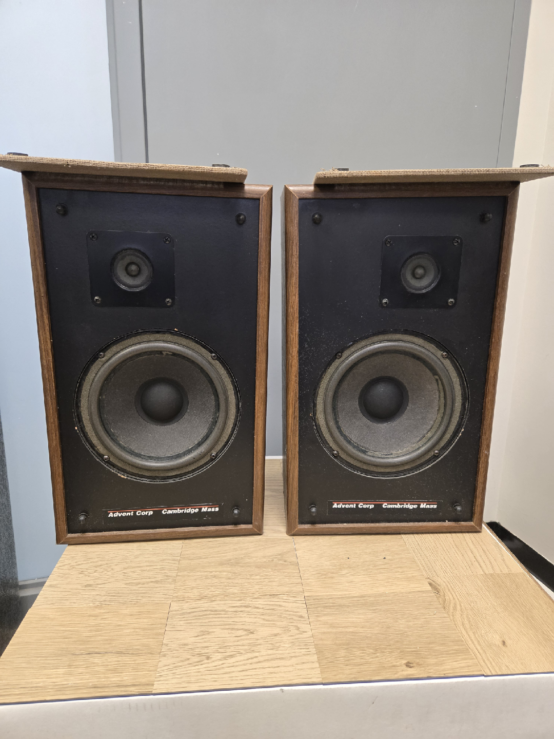 Advent 2002 Speakers - Pair - photo 2