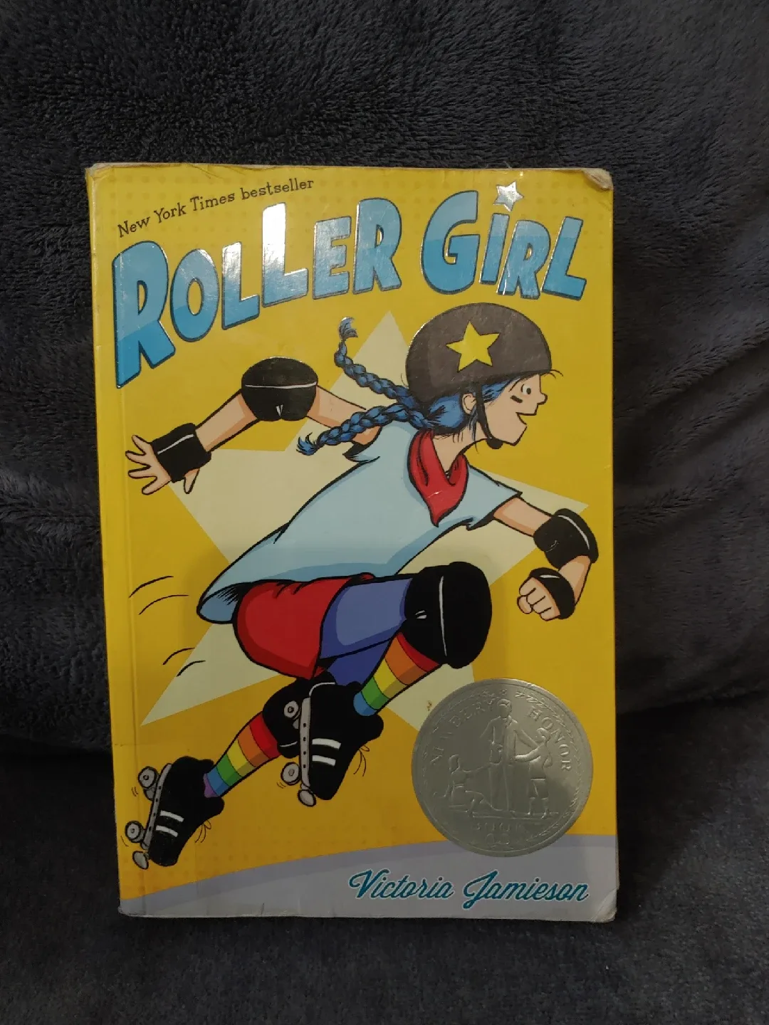 Roller Girl by Victoria Jamieson thumbnail
