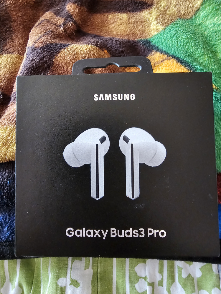 Samsung Galaxy Buds3 Pro... price is firm $200