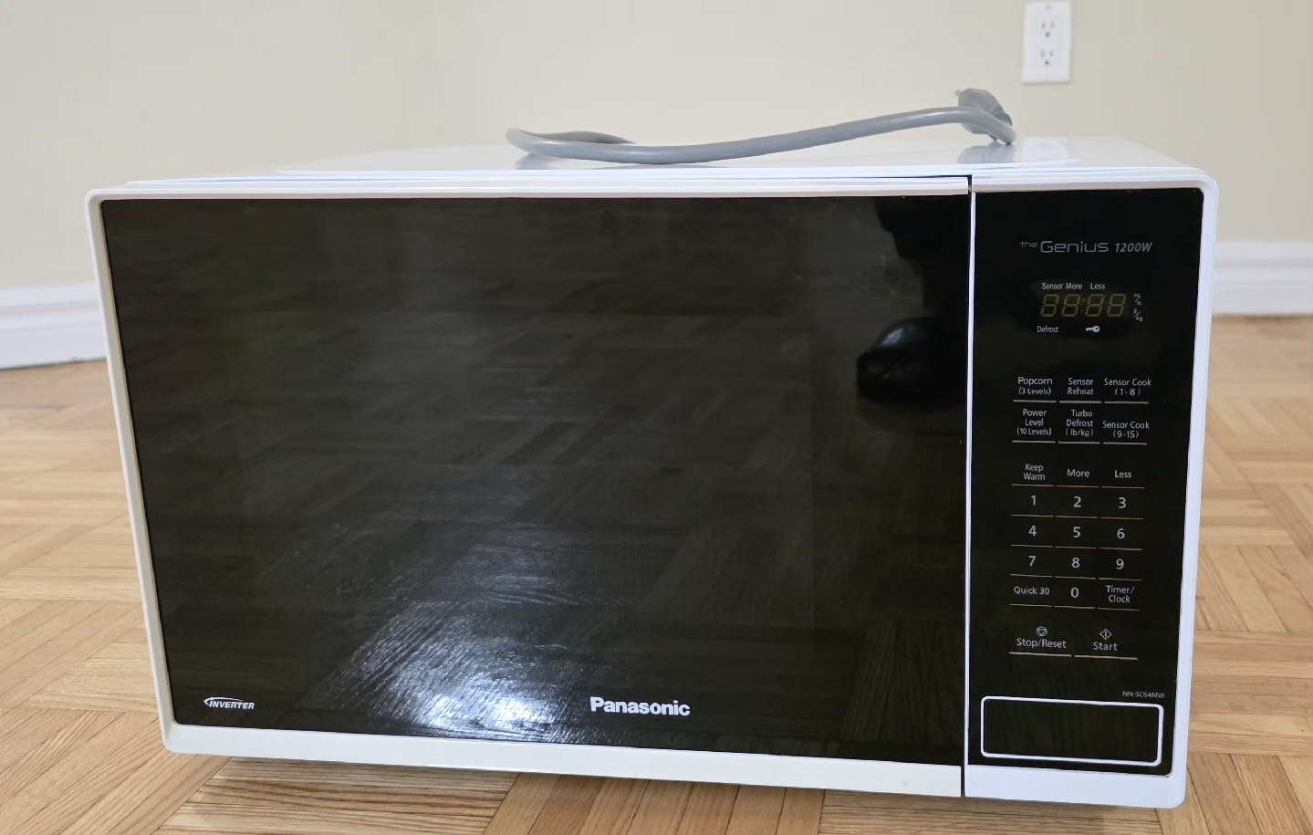 Panasonic The Genius 1200W Microwave - White