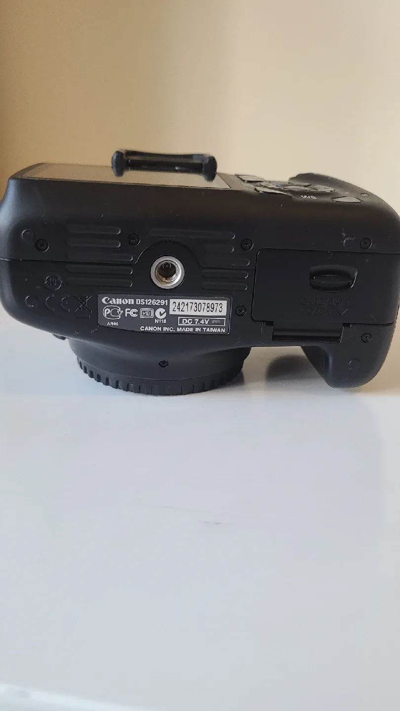 Canon EOS Rebel T3 DSLR Camera Body (Not Tested, No Battery) image indicator(9)