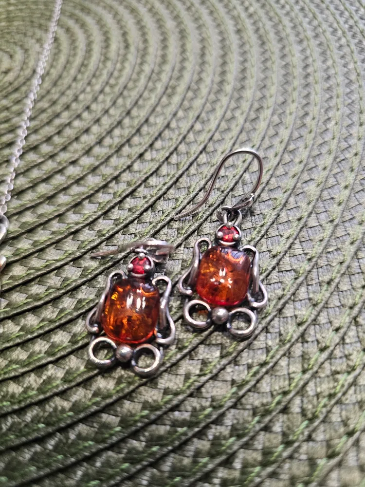 Amber Jewelry Set: Ring, Earrings & Necklace image indicator(2)