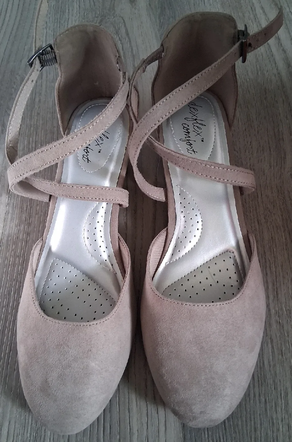 strappy short heels (size 10) image indicator(3)