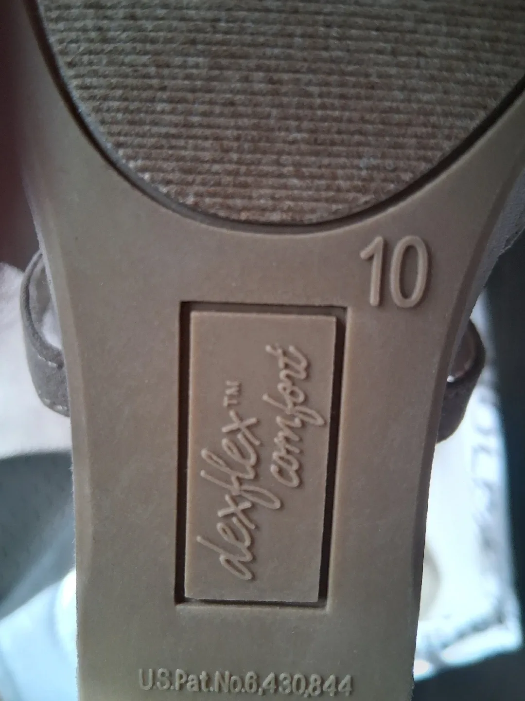 strappy short heels (size 10) image indicator(4)