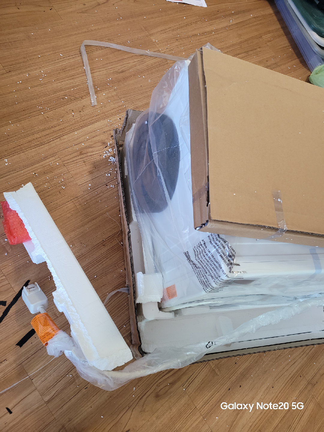 Arctic Wind 10,000 BTU Air Conditioner - New in Box! - photo 3