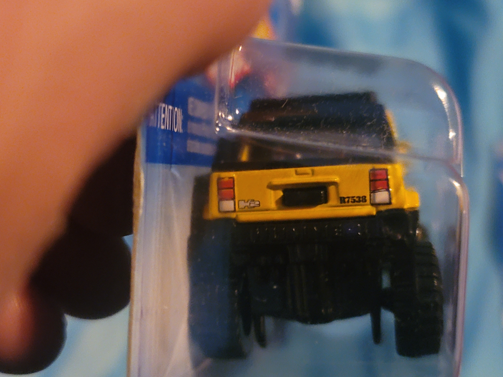 Hot Wheels Hummer H2 Yellow City Park - photo 4