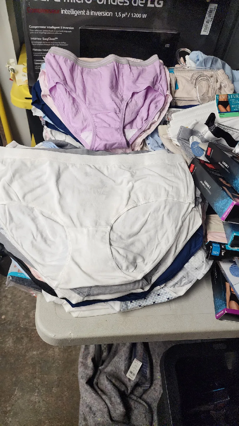 Hanes Ultimate Constant Comfort brief $10/10 pc image indicator(8)