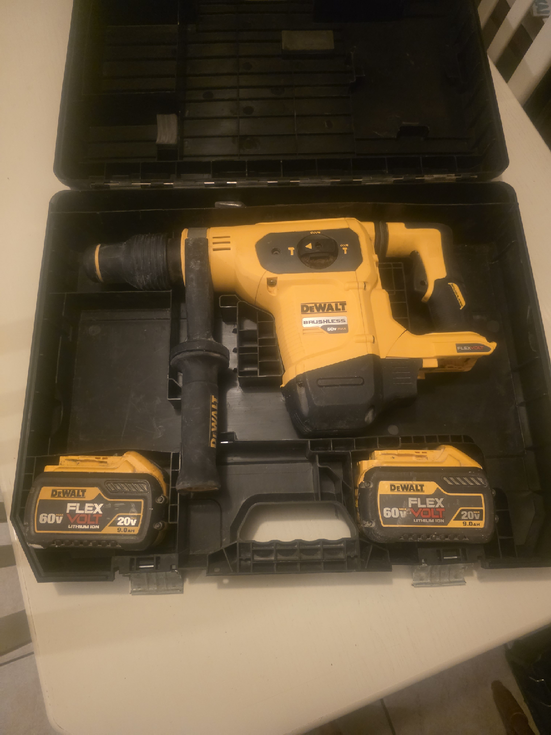 DeWalt DCH481 SDS MAX Brushless Hammer Drill