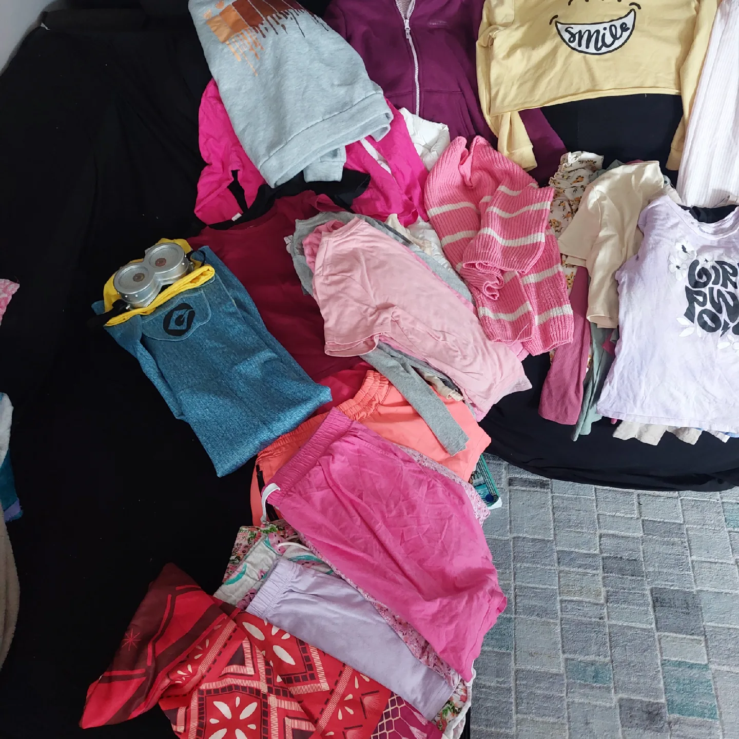 Mixed Lot of Girls Clothes  size 10-14 image indicator(10)