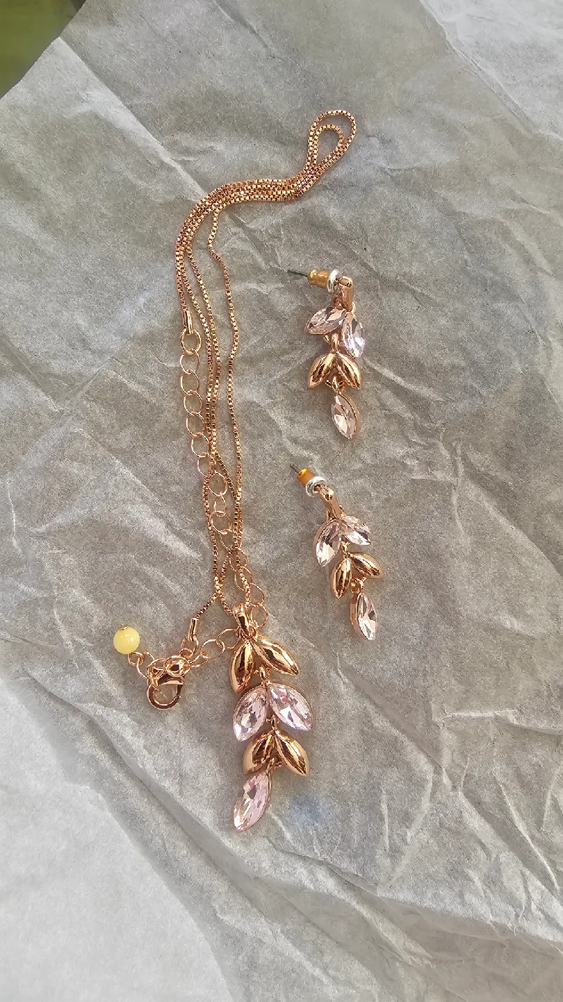 🧡 Blush Petal Cascade Necklace & Earring Set thumbnail