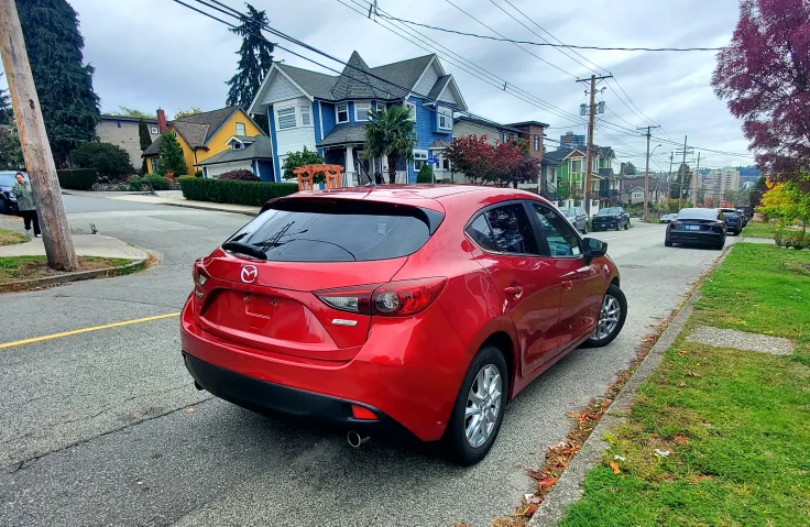 2014 mazda 3 Clean title,  Local BC, Low km image indicator(5)