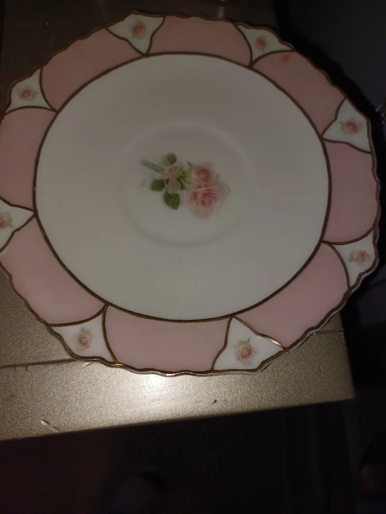 Teacup and Saucer Set image indicator(4)