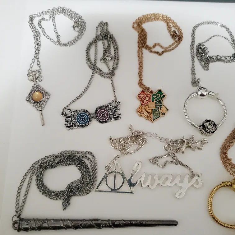 Unofficial Harry Potter Necklaces image indicator(2)
