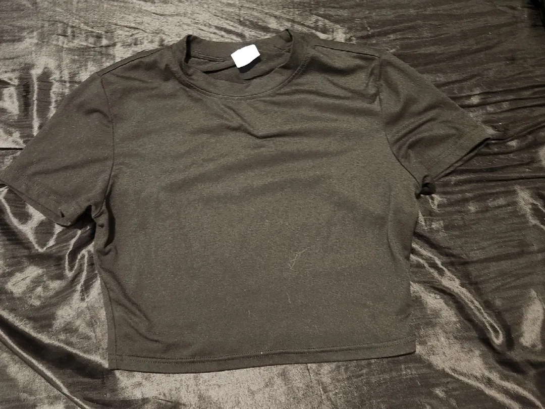 cute tops + leggings! close clean out image indicator(5)