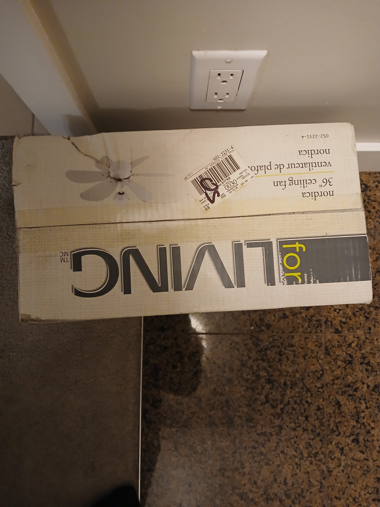 🆕️Reversible 6-Blade Ceiling Fan with Lighting - PICK UP ASAP! - photo 5