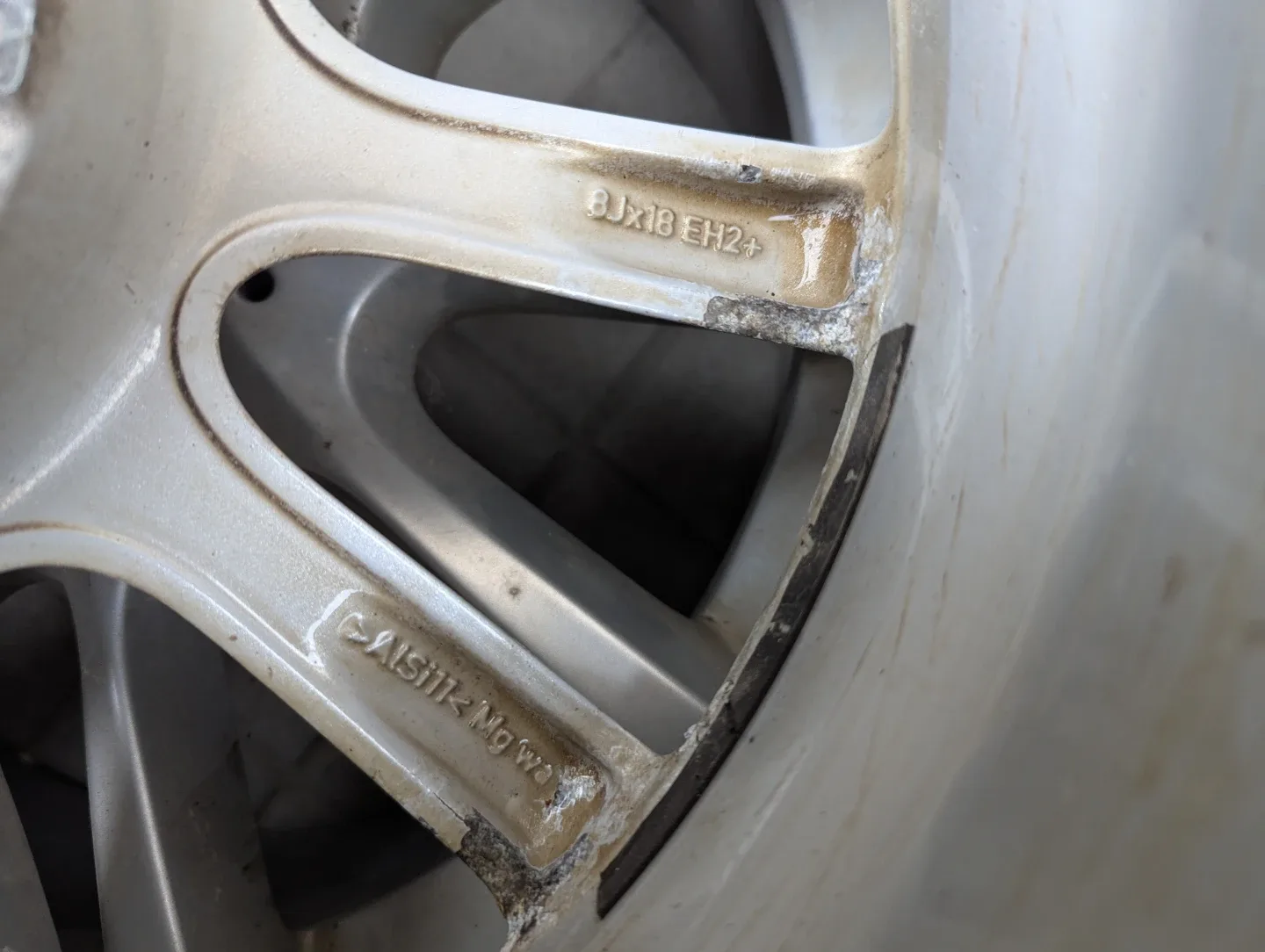 OEM BMW Rims 18x8” image indicator(6)