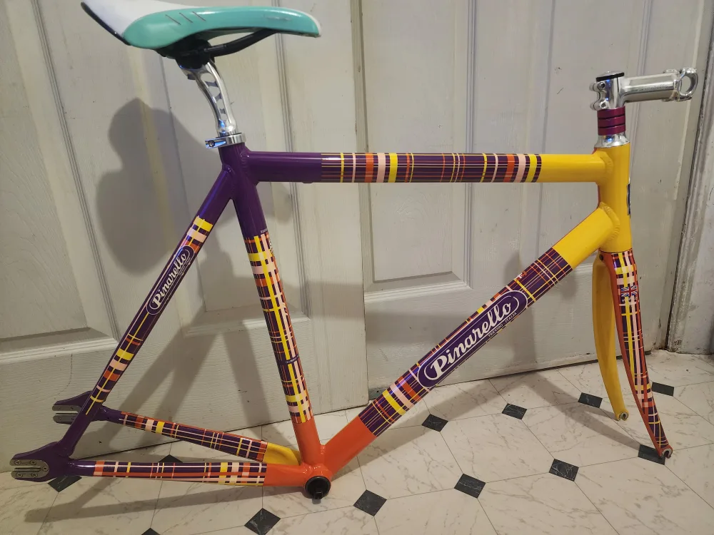 Pinarello Bike Frame image indicator(7)