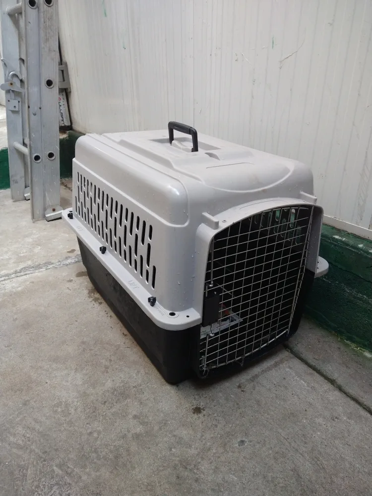 Pet Carrier Crate, 28 inches image indicator(4)
