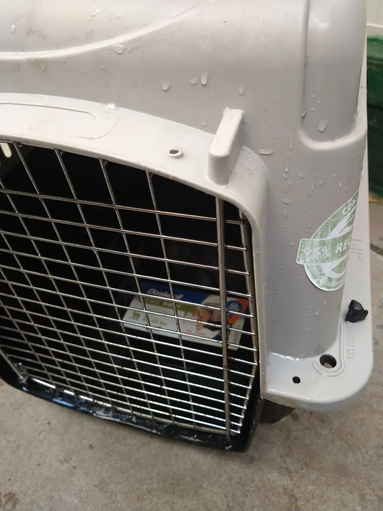 Pet Carrier Crate, 28 inches image indicator(10)