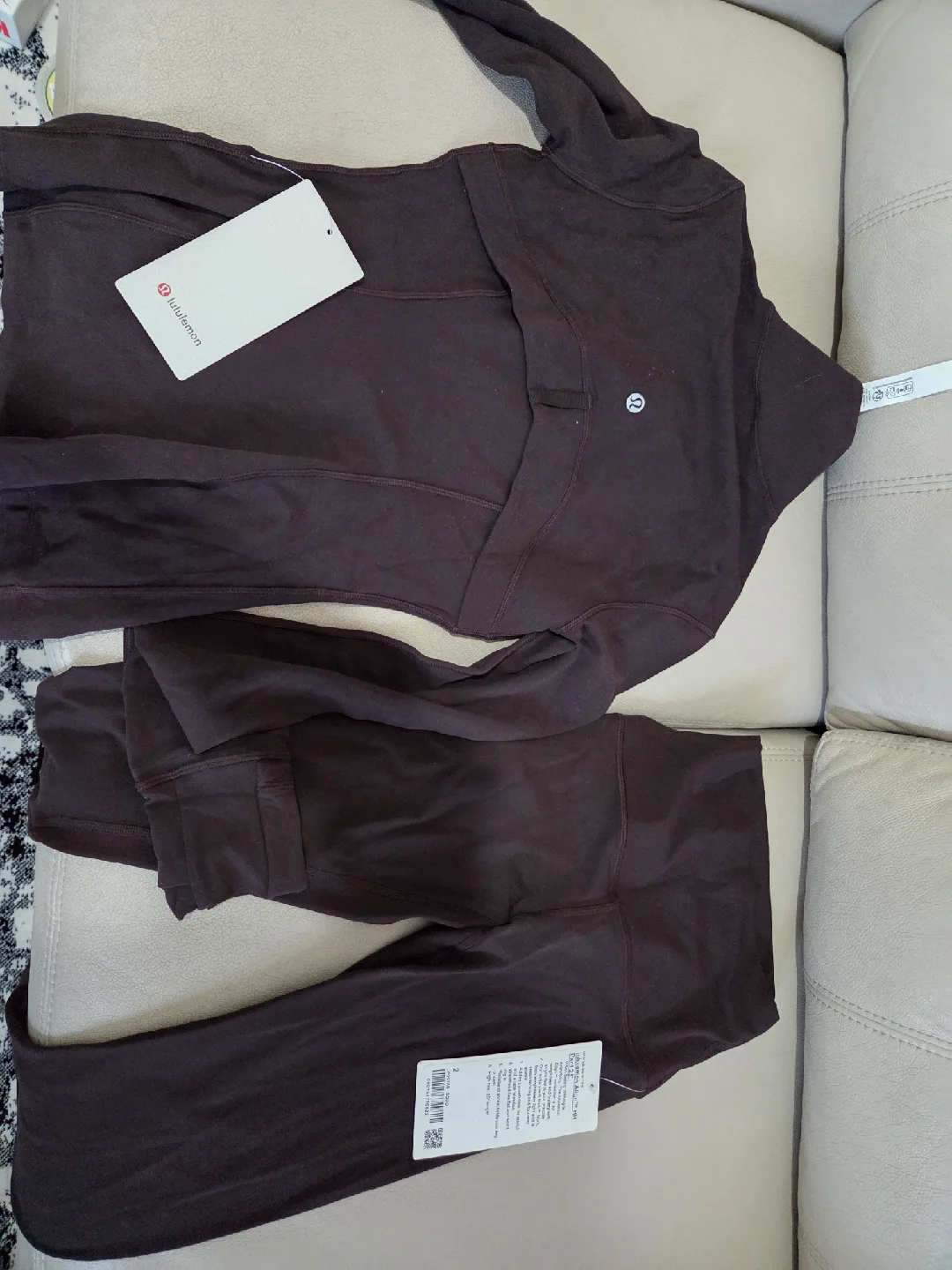 Lululemon Define Jacket & Align Leggings Set - Size 2 image indicator(2)