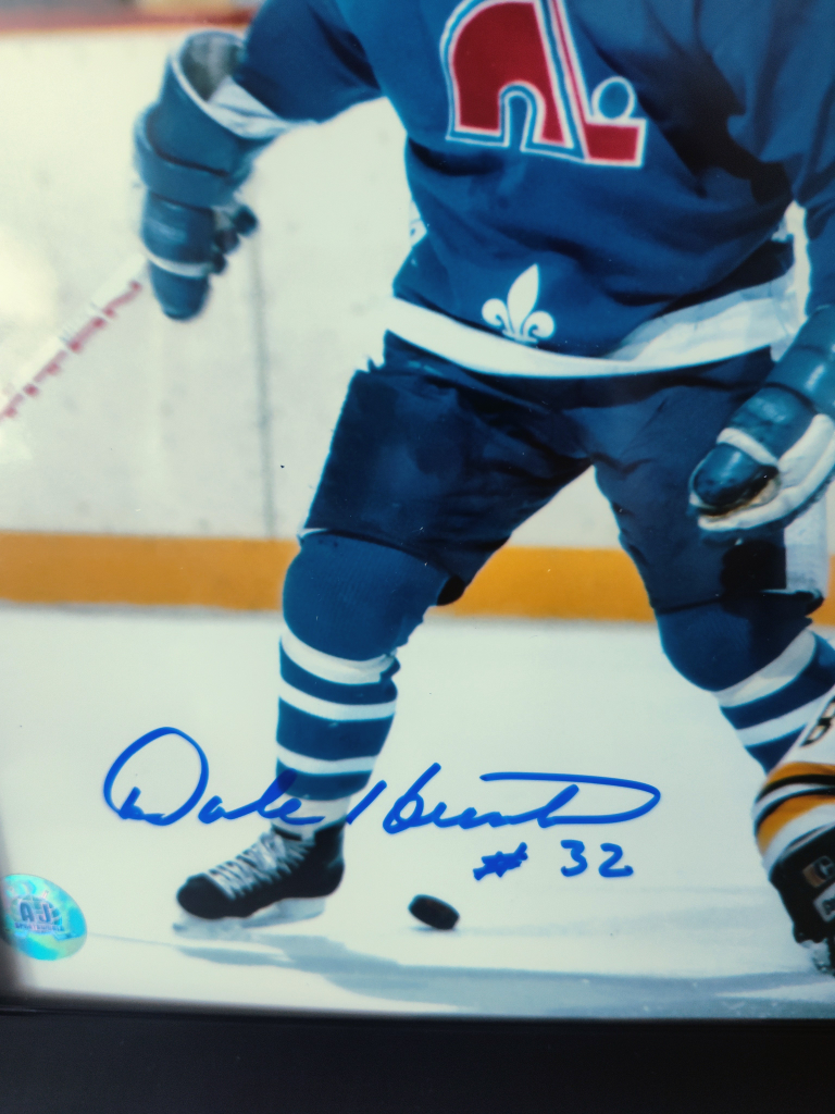 Framed Dale Hunter Quebec Nordiques Autographed 8x10 with VOA - photo 3