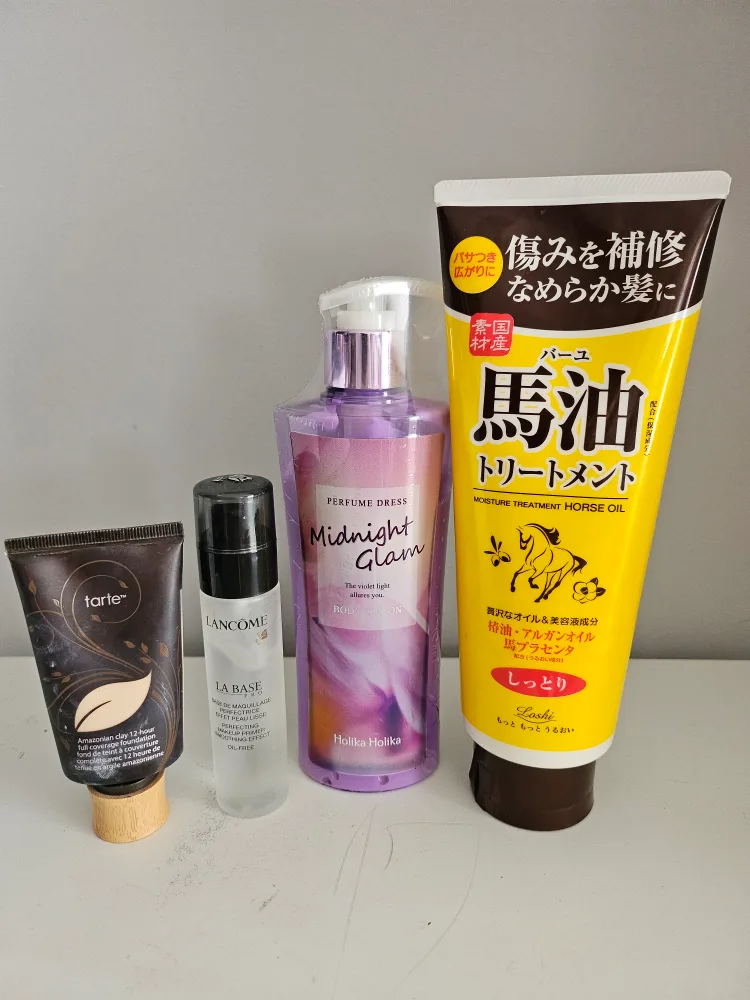Clearance ! Bundle ! Tarte Amazonian Clay Foundation & More! thumbnail