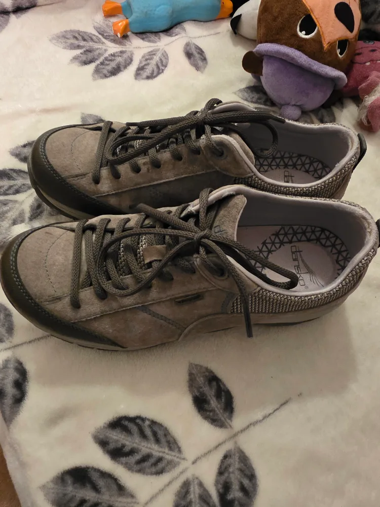 Dansko Paisley Waterproof suede Sneakers, Size 10/40 image indicator(4)