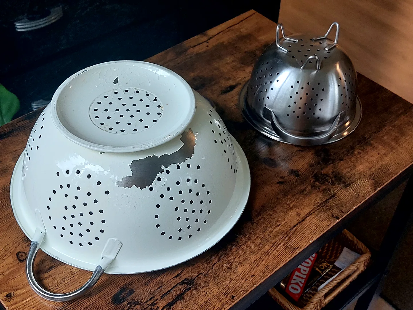 Colanders, Enamel and Stainless Steel thumbnail