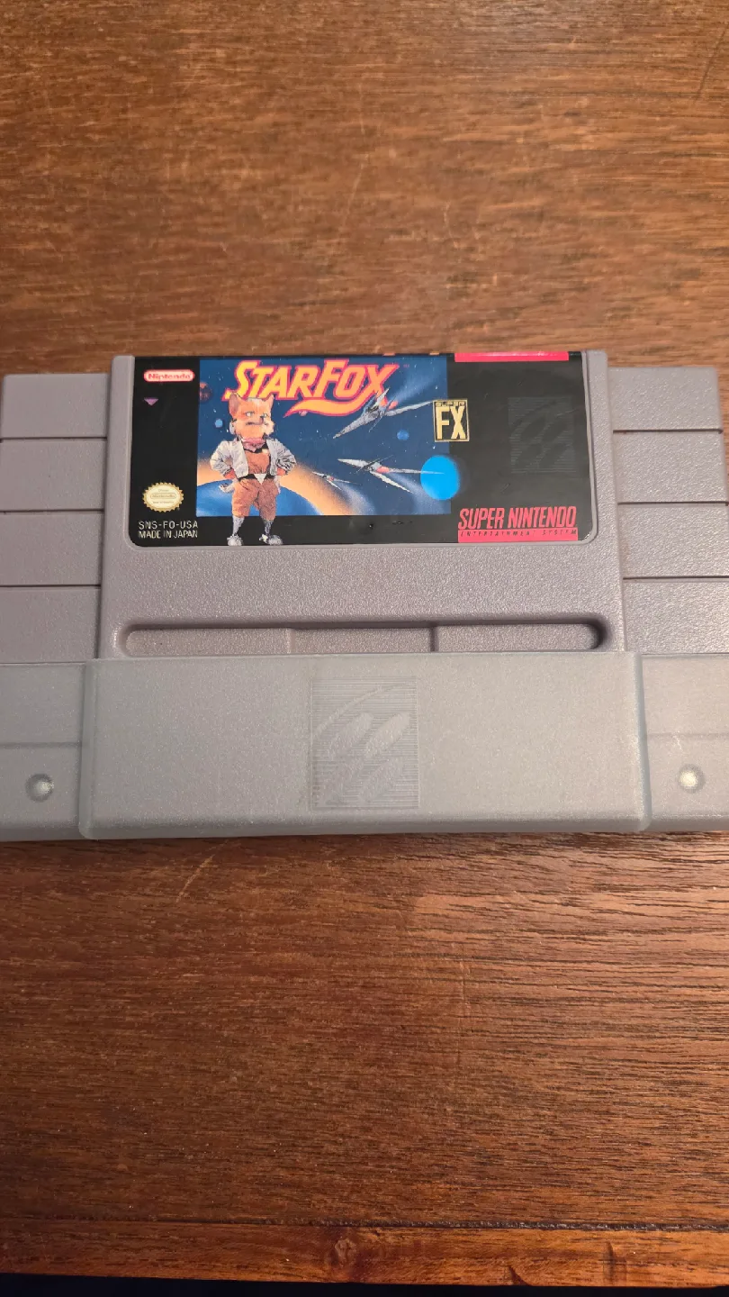 Star Fox Super Nintendo Game thumbnail