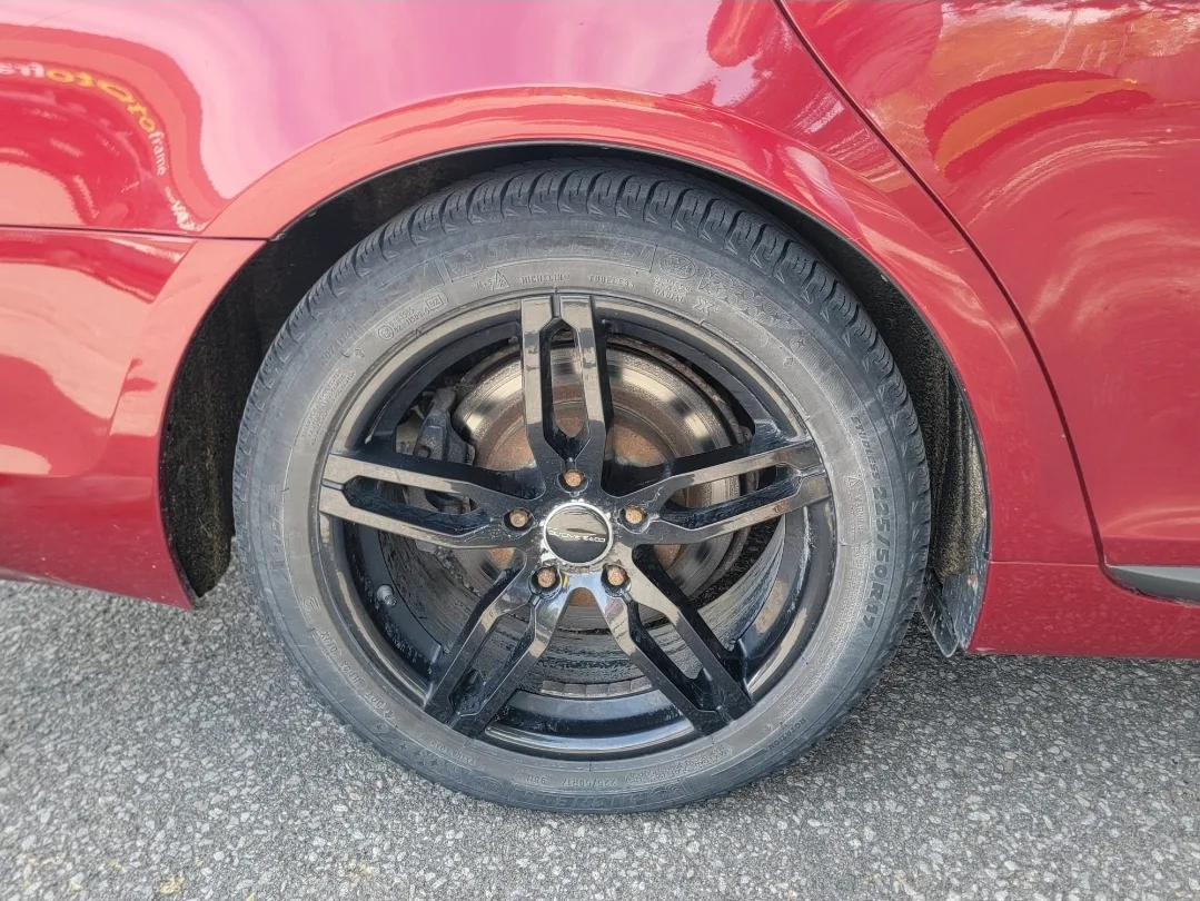 SOLD-Michelin X-Ice, 225/50R17 Tire on Black Alloy Rim image indicator(2)