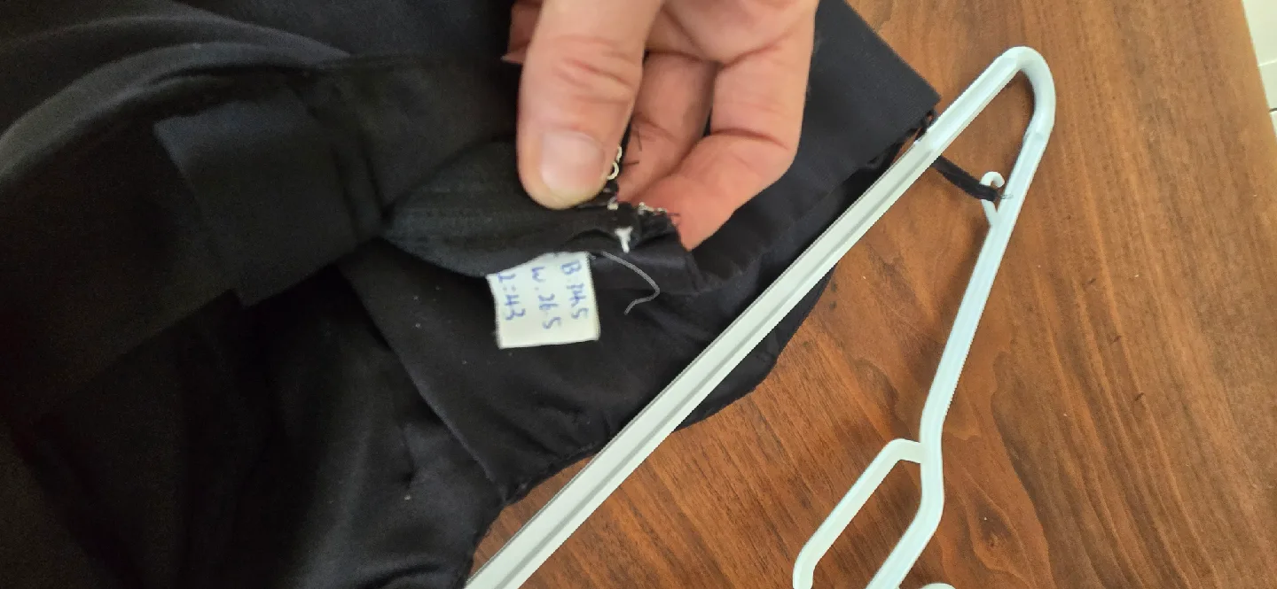 Black One-Shoulder Formal Dress, Size S image indicator(2)