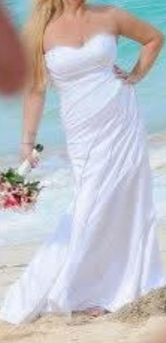 White Wedding Dress with Diamond  Detailing - photo 2